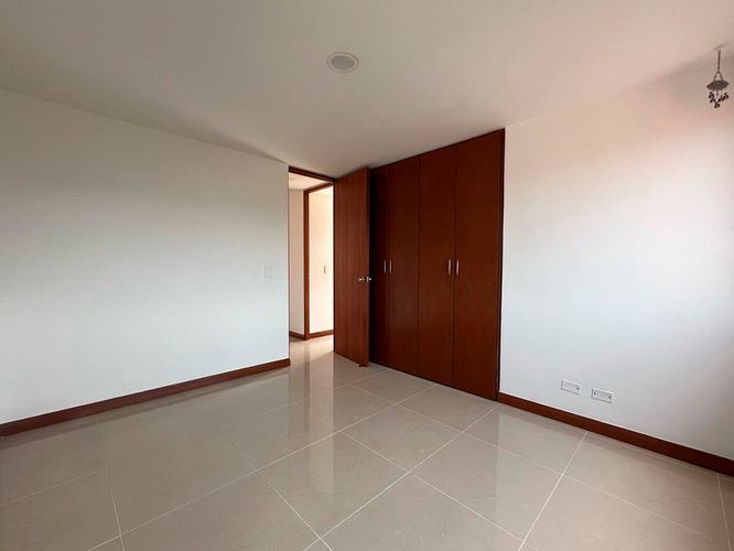 Apartamento de 2 alcobas en arriendo en Cumbres, Envigado, 95 m² · foto 15 de 17