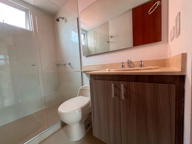 Apartamento de 2 alcobas en arriendo en Cumbres, Envigado, 95 m² · foto 17 de 17