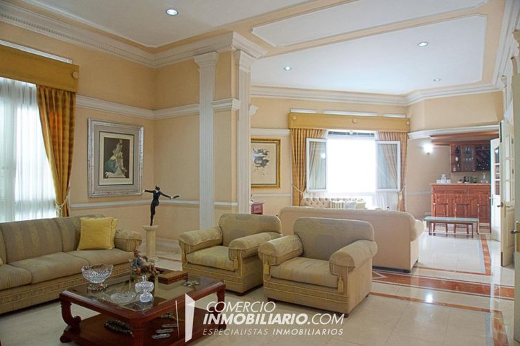 Apartamento de 3 alcobas en venta en San Antonio, Cali · foto 4 de 6