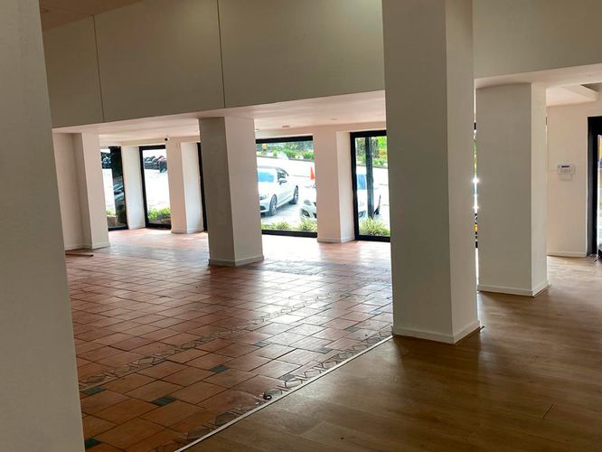 Local en arriendo en El Poblado, Medellín, 580 m² · foto 7 de 14