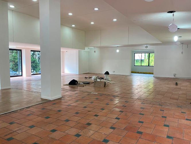 Local en arriendo en El Poblado, Medellín, 580 m² · foto 8 de 14