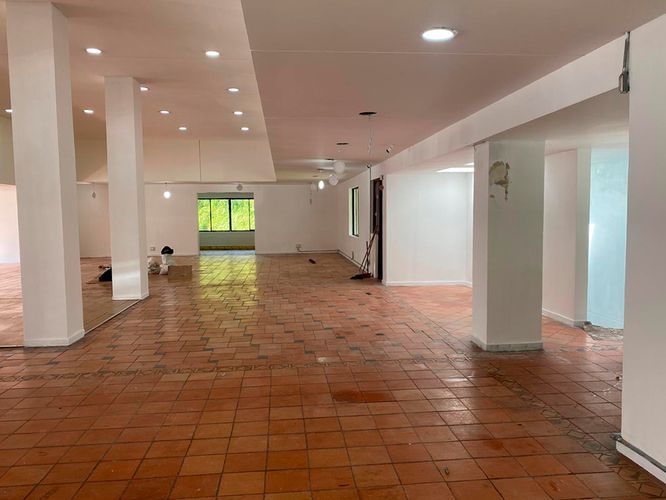 Local en arriendo en El Poblado, Medellín, 580 m² · foto 10 de 14