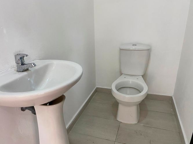 Local en arriendo en El Poblado, Medellín, 580 m² · foto 13 de 14