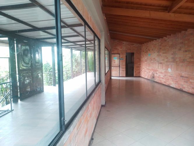 Bodega en arriendo en Caqueta, La Estrella, 400 m² · foto 8 de 17