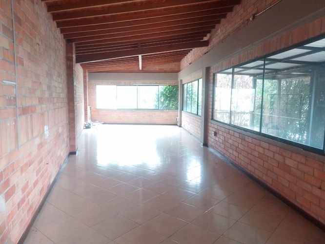 Bodega en arriendo en Caqueta, La Estrella, 400 m² · foto 11 de 17