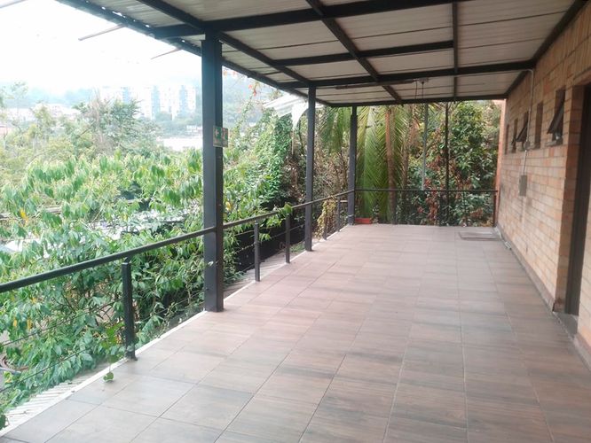 Bodega en arriendo en Caqueta, La Estrella, 400 m² · foto 15 de 17