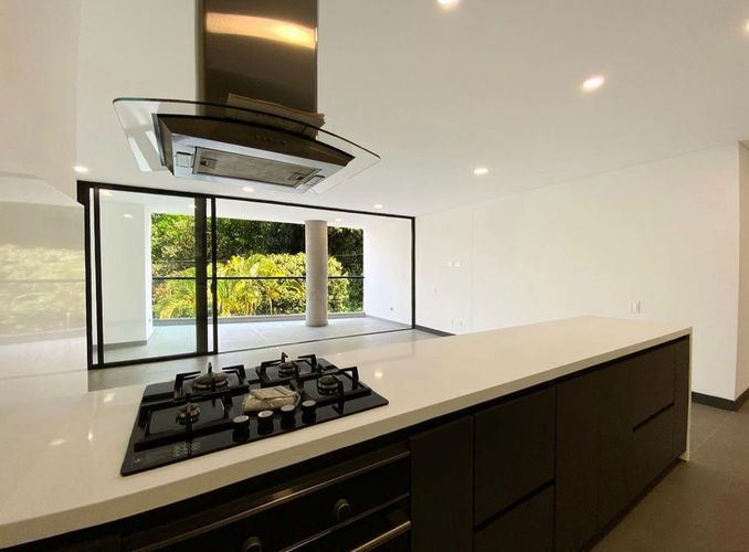 Apartamento de 2 alcobas en venta en La Gloria, Medellín, 102 m² · foto 9 de 13
