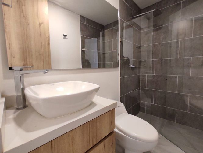 Apartamento de 2 alcobas en venta en La Gloria, Medellín, 102 m² · foto 12 de 13