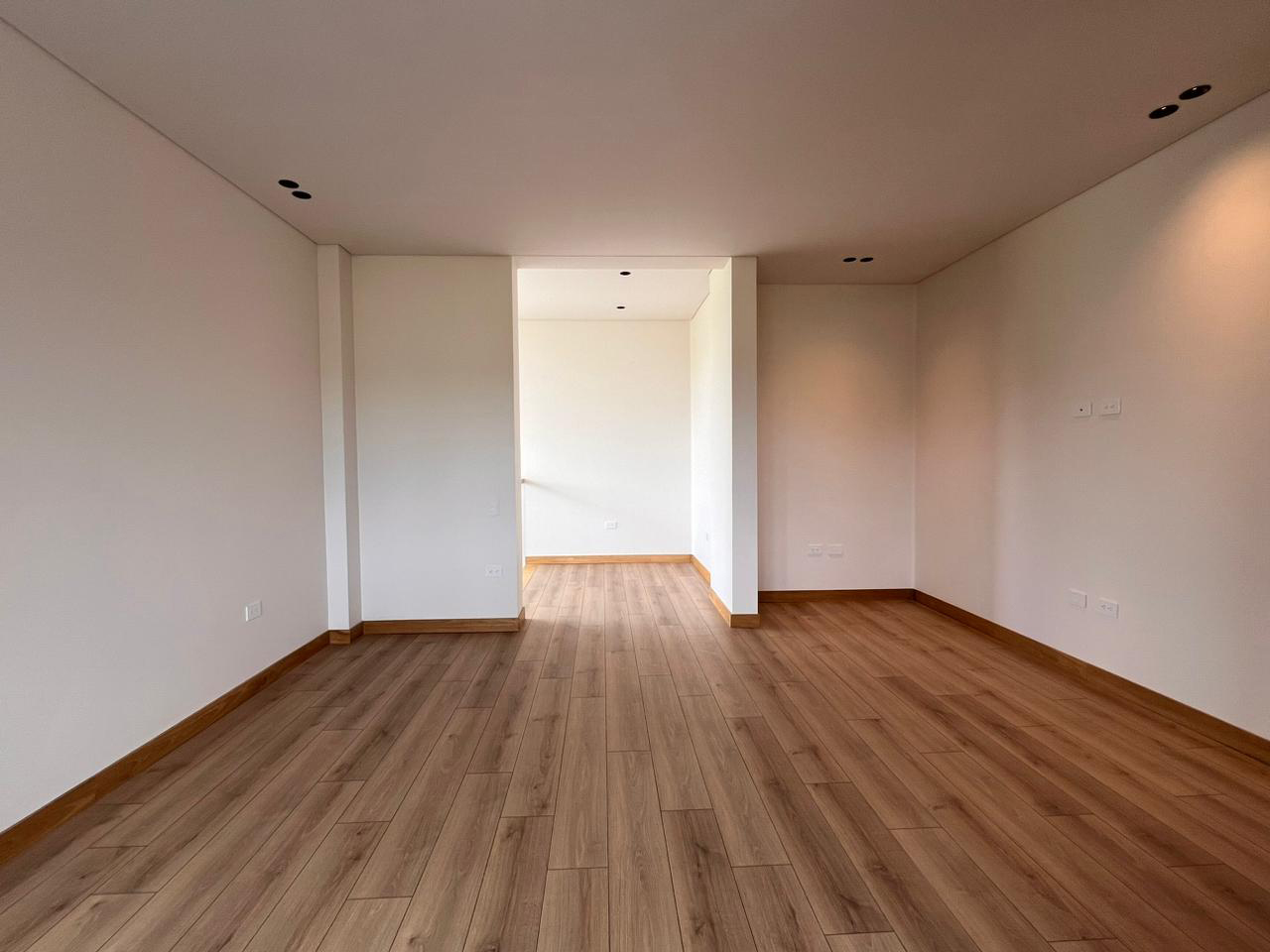4BR House in Cabeceras de llanogrande (390 m²) - 2
