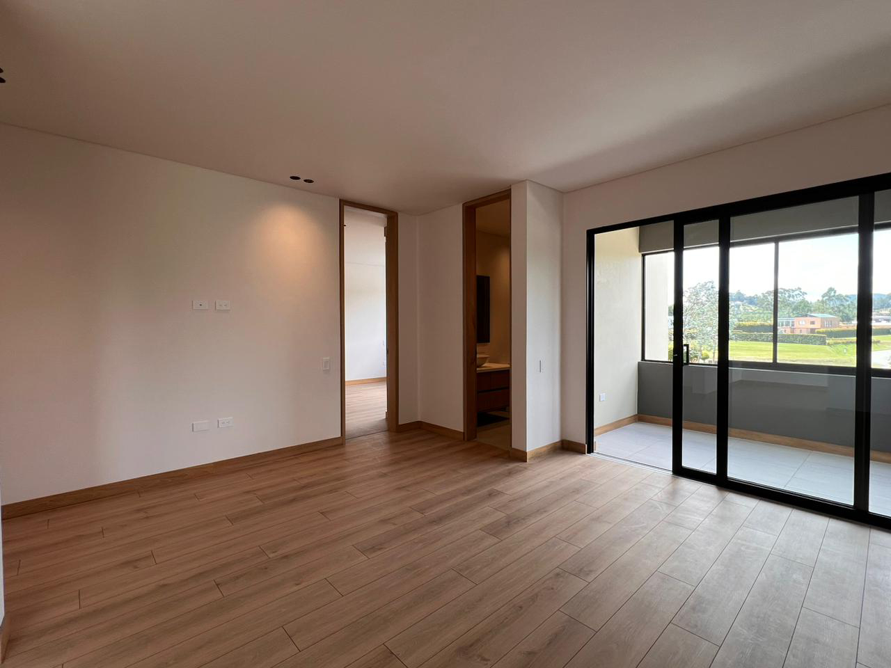 4BR House in Cabeceras de llanogrande (390 m²) - 3