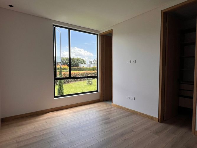 Casa de 4 alcobas en arriendo en Cabeceras De Llanogrande, Rionegro, 390 m² · foto 19 de 19