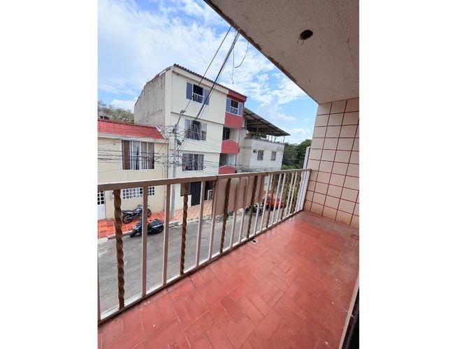 Casa de 9 alcobas en venta en Cadiles, Bucaramanga, 250 m² · foto 7 de 20