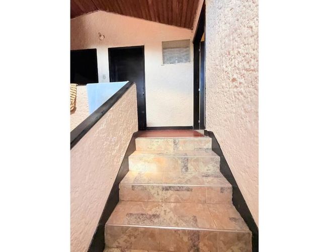 Casa de 9 alcobas en venta en Cadiles, Bucaramanga, 250 m² · foto 9 de 20