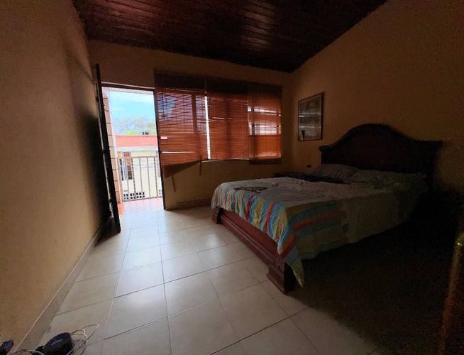 Casa de 9 alcobas en venta en Cadiles, Bucaramanga, 250 m² · foto 12 de 20
