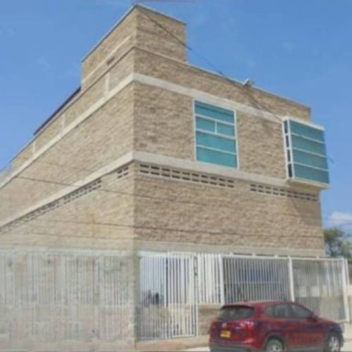 Bodega en arriendo en Olaya Sector 11 De Noviembre, Cartagena, 845 m² · foto 2 de 9