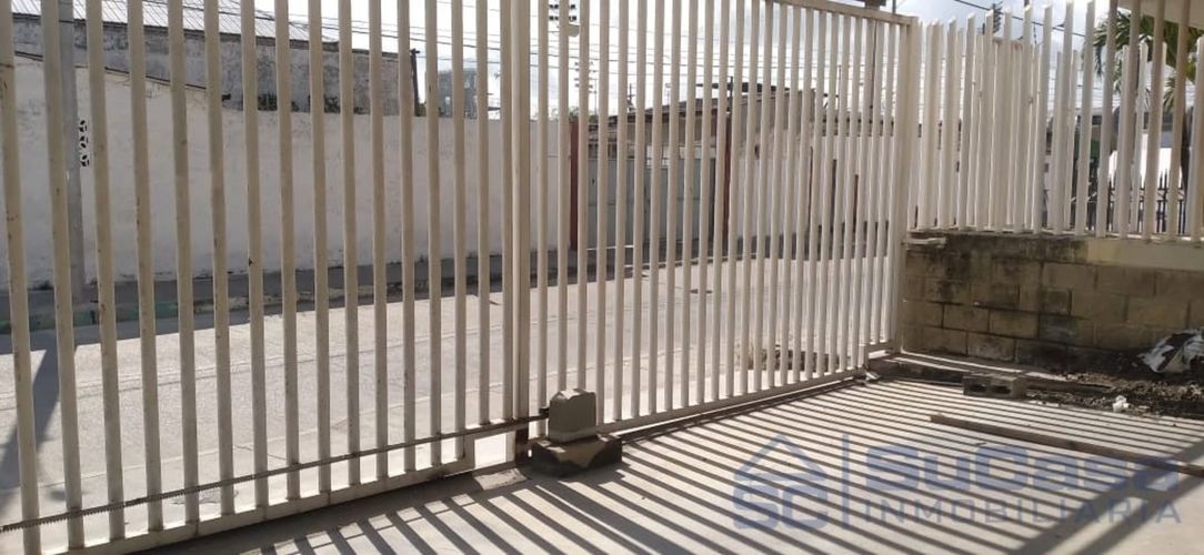 Bodega en arriendo en Olaya Sector 11 De Noviembre, Cartagena, 845 m² · foto 4 de 9