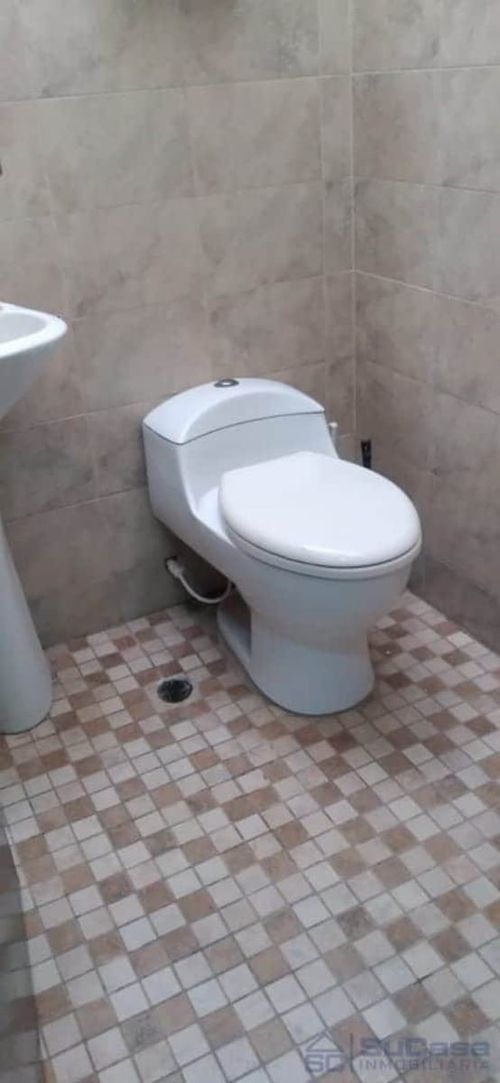 Bodega en arriendo en Olaya Sector 11 De Noviembre, Cartagena, 845 m² · foto 6 de 9