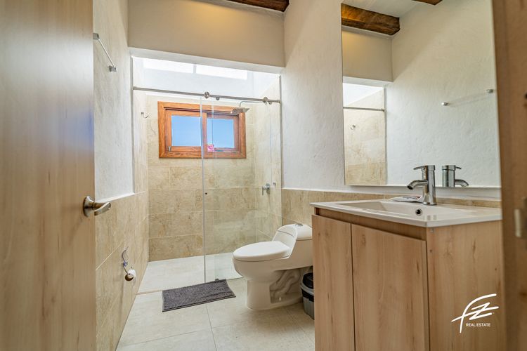 Casa de 4 alcobas en venta en El Carmen De Viboral, El Carmen de Viboral, 330 m² · foto 18 de 24