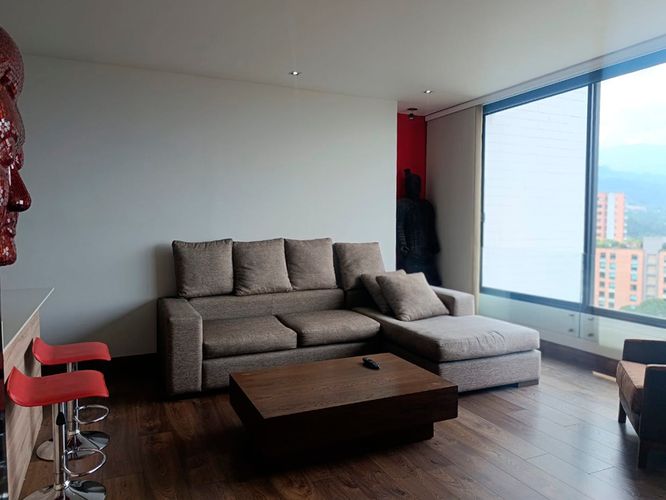 Apartamento de 1 alcoba en arriendo en El Poblado, Medellín, 96 m² · foto 4 de 13