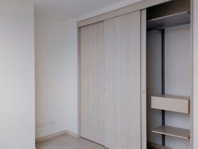 Apartamento de 3 alcobas en arriendo en El Poblado, Medellín, 108 m² · foto 9 de 17
