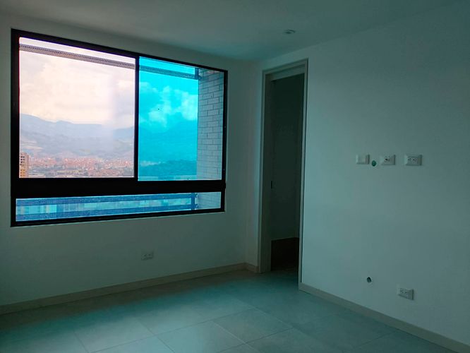 Apartamento de 3 alcobas en arriendo en El Poblado, Medellín, 108 m² · foto 10 de 17