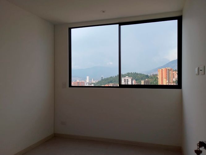 Apartamento de 3 alcobas en arriendo en El Poblado, Medellín, 108 m² · foto 11 de 17