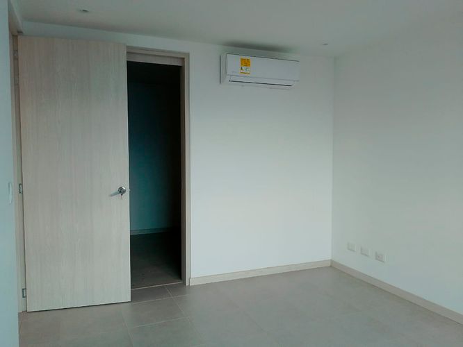 Apartamento de 3 alcobas en arriendo en El Poblado, Medellín, 108 m² · foto 15 de 17