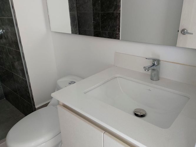Apartamento de 3 alcobas en arriendo en El Poblado, Medellín, 108 m² · foto 16 de 17
