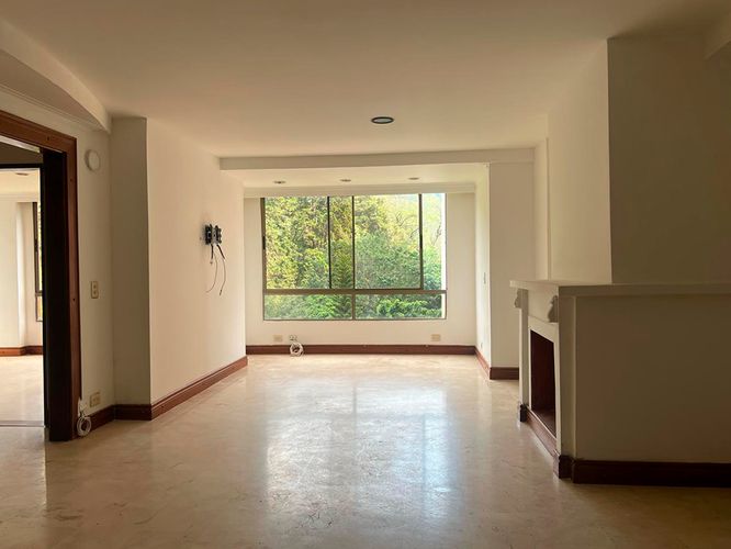 Apartamento de 3 alcobas en arriendo en El Poblado, Medellín, 220 m² · foto 3 de 18