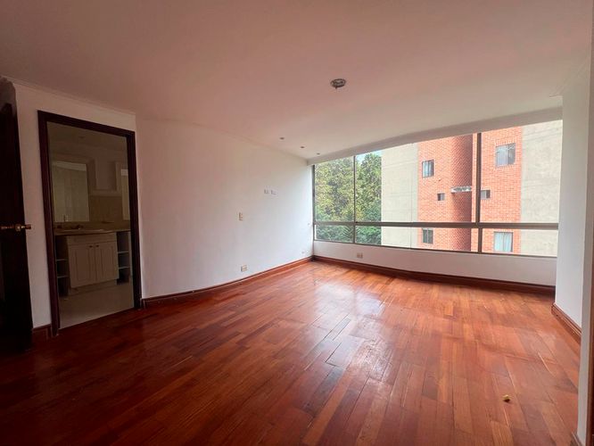 Apartamento de 3 alcobas en arriendo en El Poblado, Medellín, 220 m² · foto 14 de 18