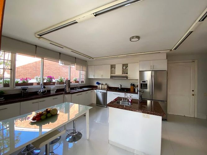 Casa de 4 alcobas en venta en San Jose De Bavaria, Bogotá, 440 m² · foto 6 de 24