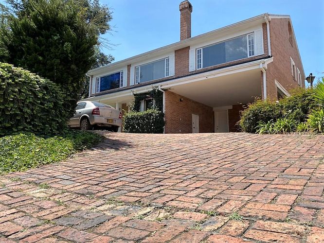 Casa de 4 alcobas en venta en San Jose De Bavaria, Bogotá, 440 m² · foto 10 de 24