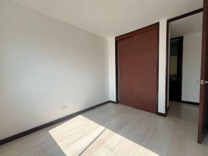 Apartamento de 3 alcobas en arriendo en Cumbres, Envigado, 75 m² · foto 11 de 17