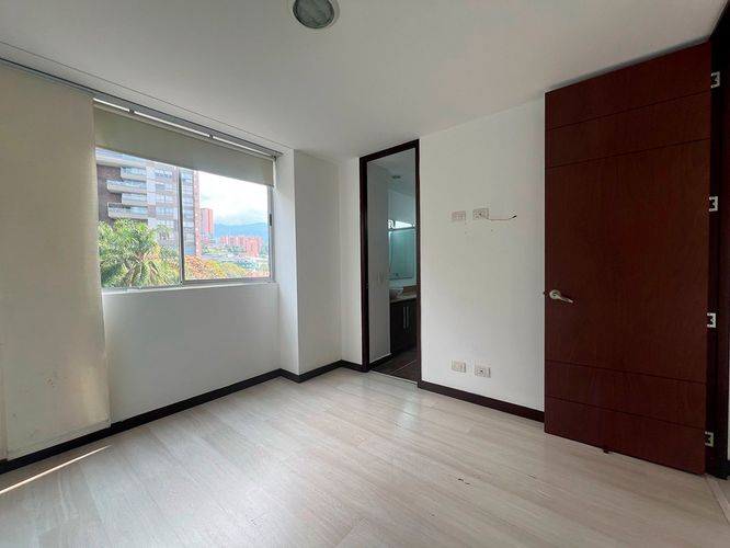Apartamento de 3 alcobas en arriendo en Cumbres, Envigado, 75 m² · foto 12 de 17