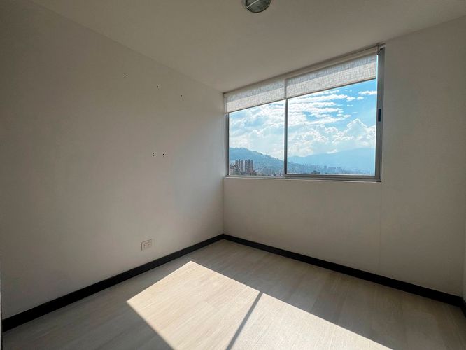 Apartamento de 3 alcobas en arriendo en Cumbres, Envigado, 75 m² · foto 13 de 17