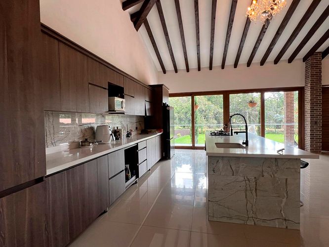 Casa de 4 alcobas en venta en El Porvenir, Rionegro, 400 m² · foto 7 de 20