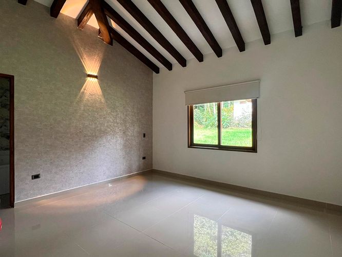 Casa de 4 alcobas en venta en El Porvenir, Rionegro, 400 m² · foto 11 de 20