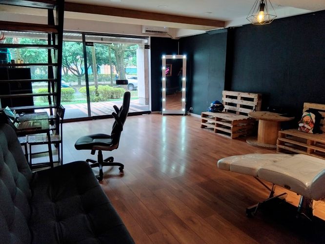 Local en arriendo en El Poblado, Medellín, 60 m² · foto 3 de 8