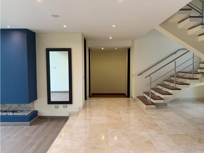 Casa en venta en Casa Blanca, Bogotá, 425 m² · foto 12 de 24