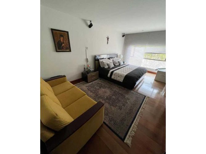 Apartamento de 3 alcobas en venta en Bellavista, Bogotá, 360 m² · foto 3 de 12