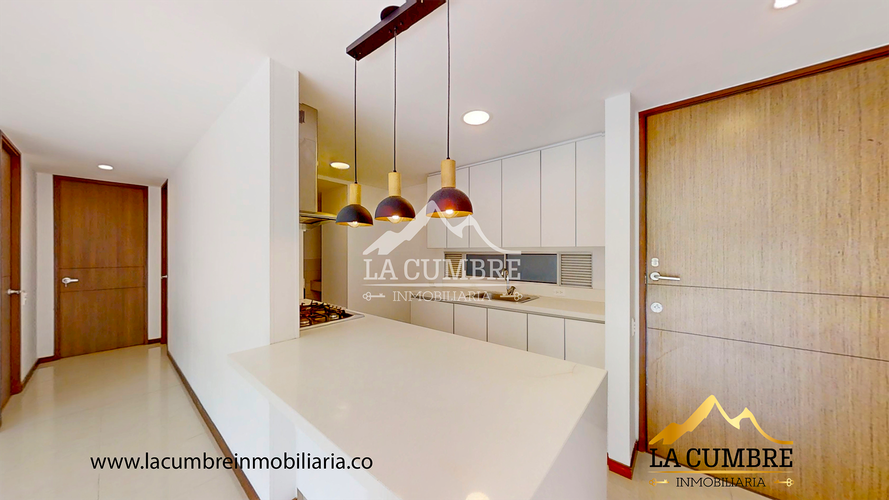 Apartamento de 2 alcobas en arriendo en La Calera, Medellín, 94 m² · foto 6 de 13