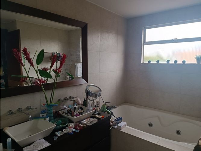 Casa de 5 alcobas en venta en Lagos De Torca, Bogotá, 320 m² · foto 17 de 24