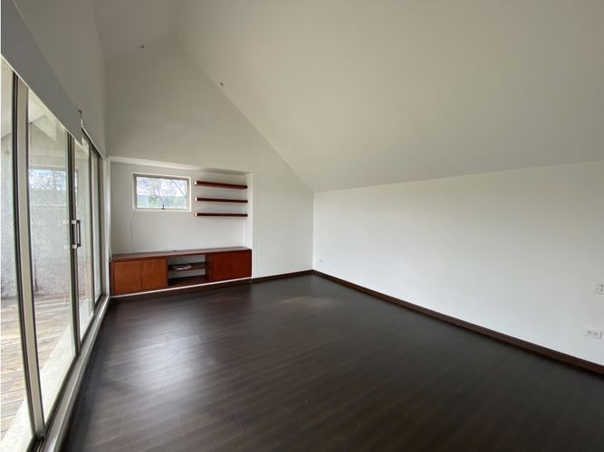 Casa de 5 alcobas en venta en Lagos De Torca, Bogotá, 357 m² · foto 5 de 24