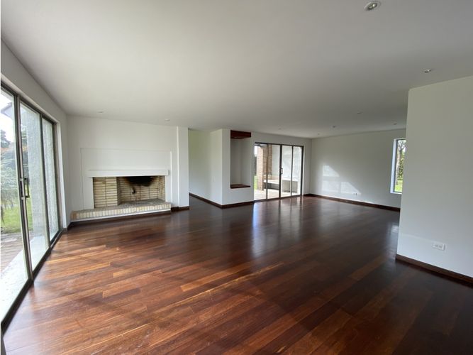 Casa de 5 alcobas en venta en Lagos De Torca, Bogotá, 357 m² · foto 6 de 24