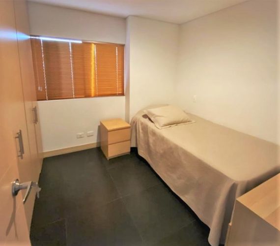 Apartamento de 2 alcobas en arriendo en El Poblado, Medellín, 90 m² · foto 4 de 11