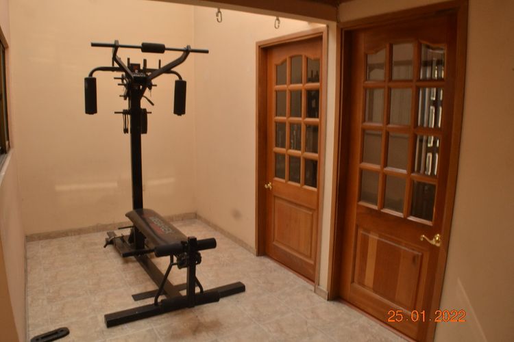 Casa de 7 alcobas en venta en Quinta Paredes, Bogotá, 330 m² · foto 7 de 14