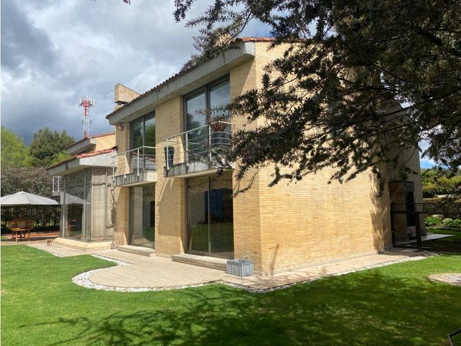 Casa de 6 alcobas en venta en Lagos De Torca, Bogotá, 400 m² · foto 3 de 24