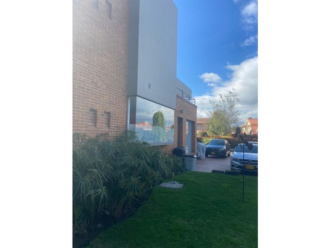 Casa de 5 alcobas en venta en Cundinamarca, Bogotá, 485 m² · foto 12 de 24