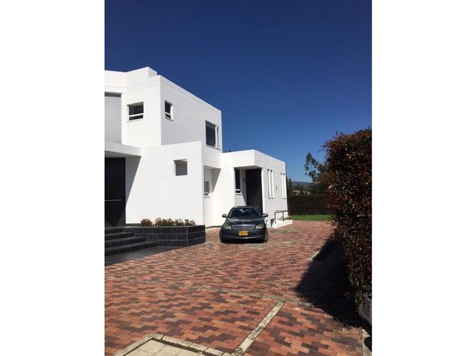 Casa de 5 alcobas en venta en Cundinamarca, Bogotá, 550 m² · foto 6 de 24