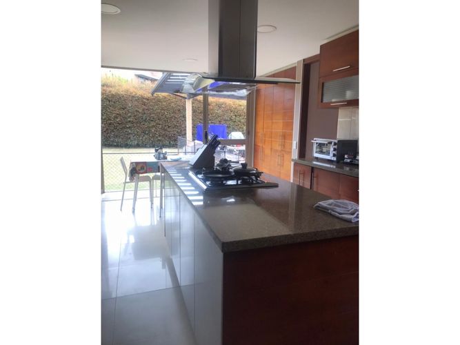 Casa de 5 alcobas en venta en Lagos De Torca, Bogotá, 339 m² · foto 9 de 24